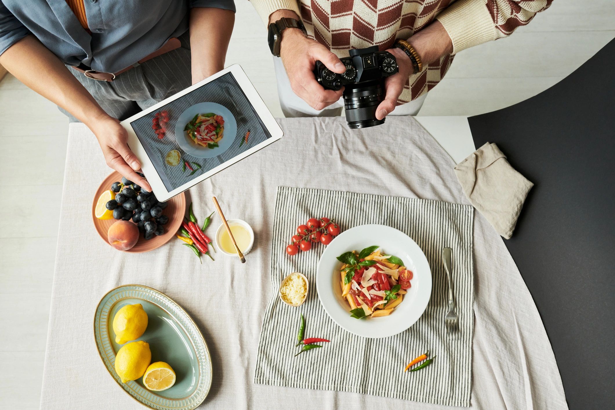 food bloggers dining